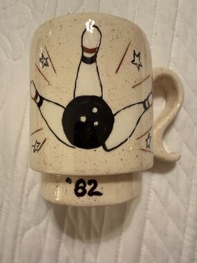 Vintage 80s Bowling Mug Set of 3